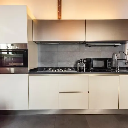 Cosy In Glamorous Santo Spirito Apartment Florence